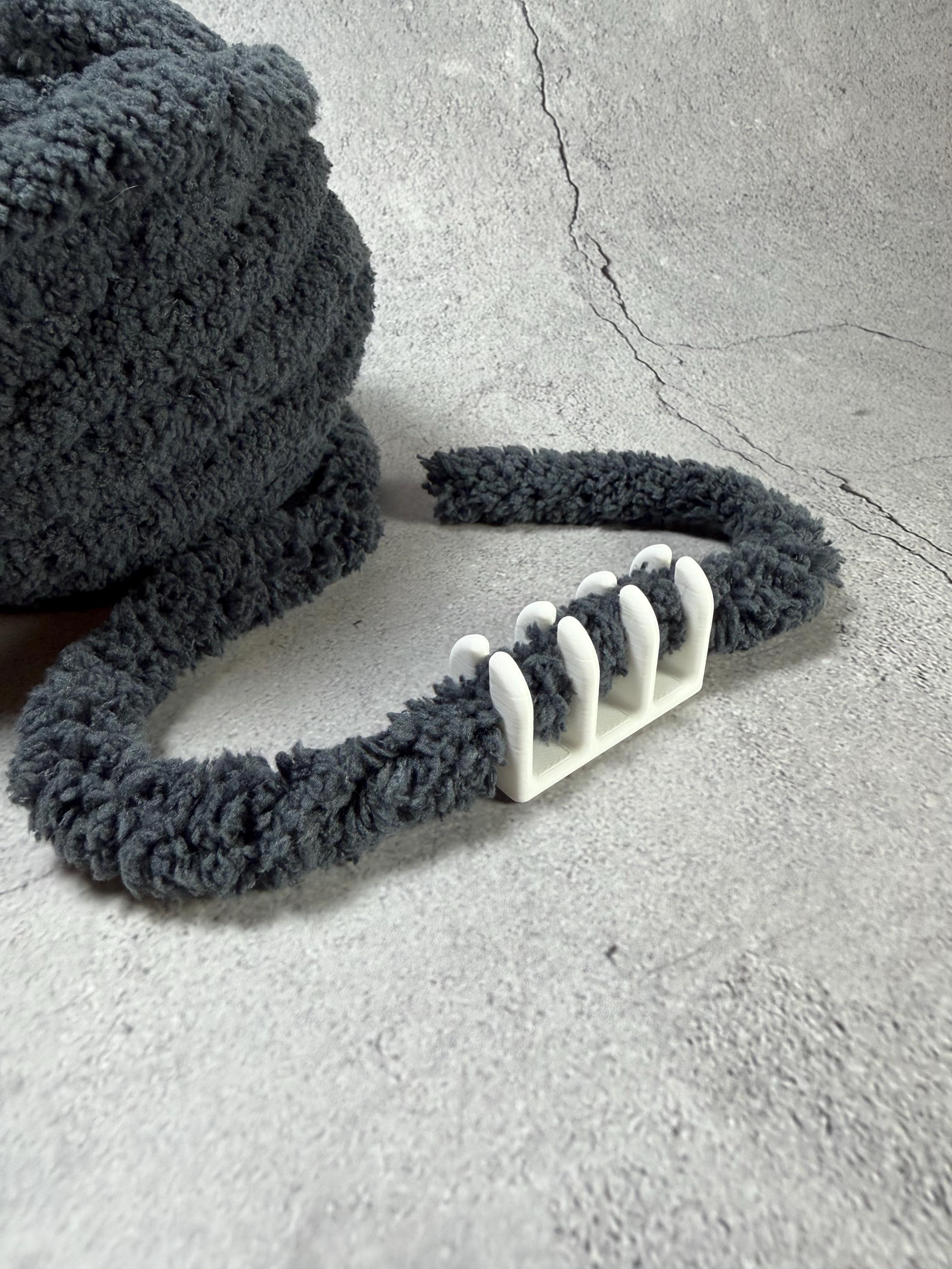 Chunky Yarn Fluffers, 2-pack